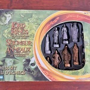 Lord of the Rings Complete Chess Set LOTR Fellowship oof the Ring